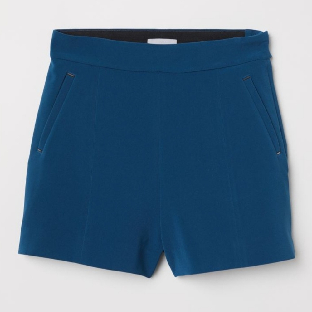 H&M Fitted Shorts Size 4 NWOT